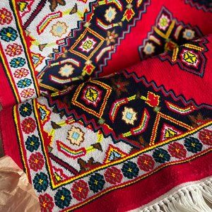 117” x 76” 100% Cotton 300 Knotted Handmade in Giza, EP -Certification Included